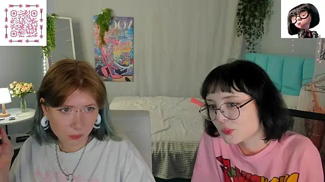 Elira_Vane webcam