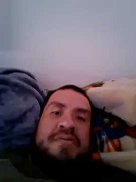 Almircorral2211 webcam