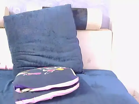 cute-iraa webcam