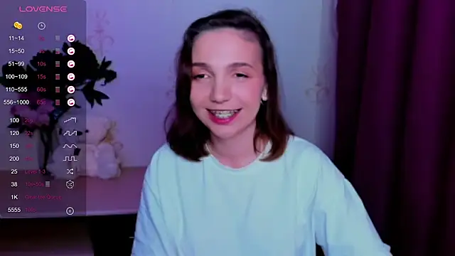 KindHazelHere_ webcam