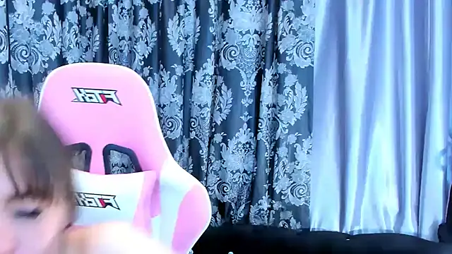 KamilaFoxy webcam