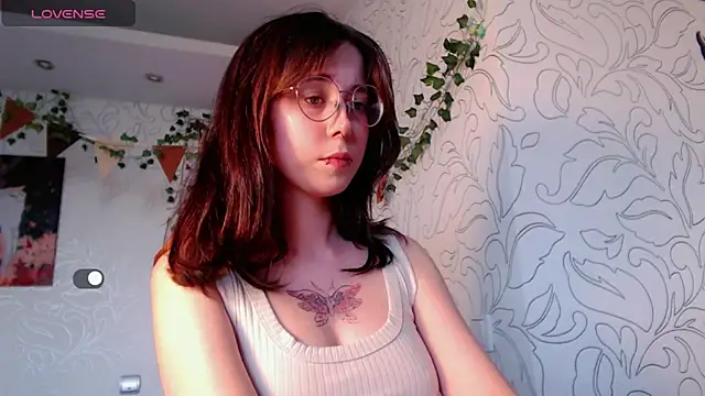 _miraclecattt_ webcam