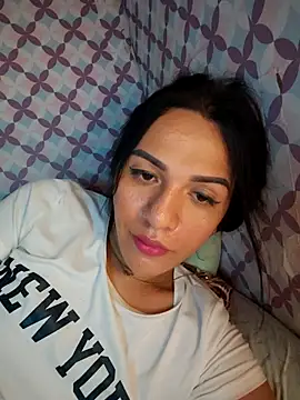 Yourbabyshane webcam