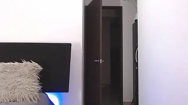 andrea_de_lucaa webcam