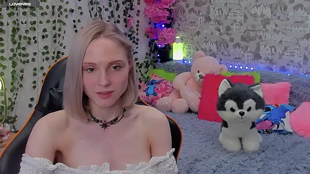 Gina_Gina_love webcam