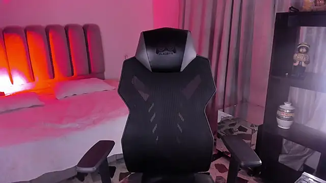 KendallMeyers webcam