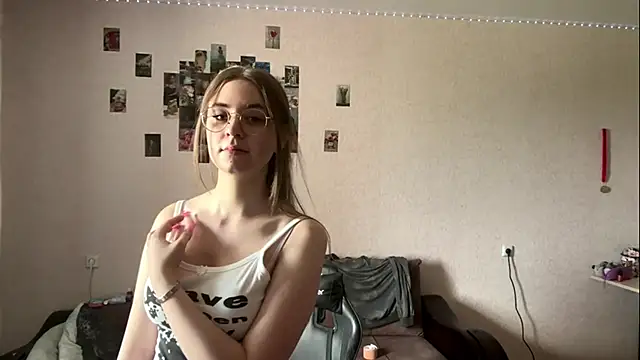KrystalCarabine webcam
