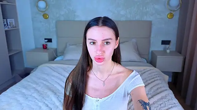 Snow_WhiteeeX live cam on StripChat