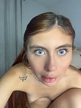 Stormi_th webcam