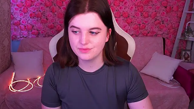 KristiFoxy webcam