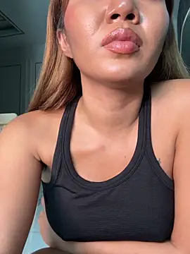 Alittleasiangirl webcam