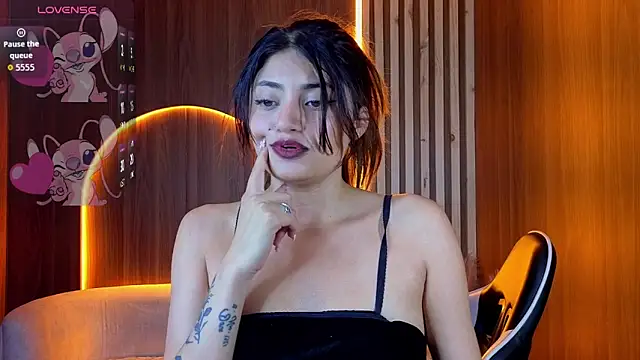 Lia_queen_tx live cam on StripChat