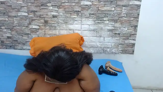 HOTMATUREXX59 webcam