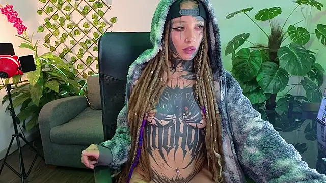 Lucy_Doll8 webcam