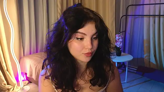 lollyy_pop live cam on StripChat