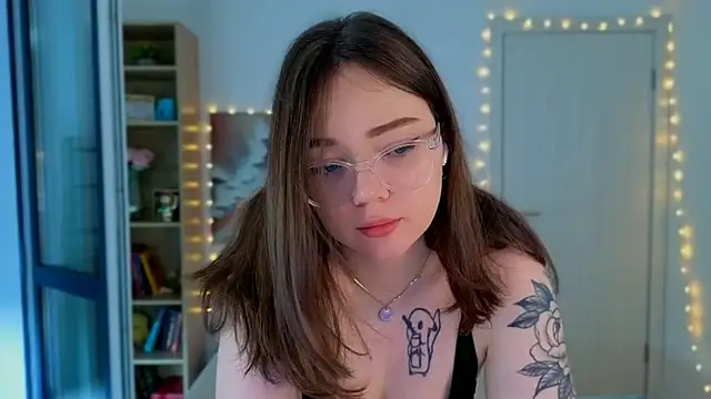 MilenaSaint webcam