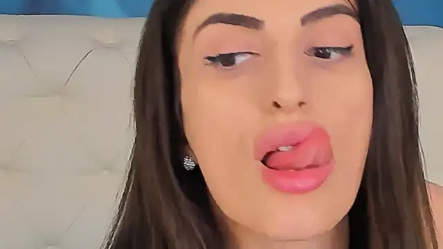 SkinnyDolly webcam