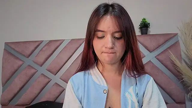 ashly_jones_ webcam