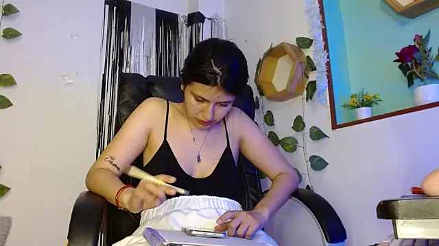 Jennal-Guerrero26 webcam
