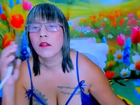 indianroxy webcam