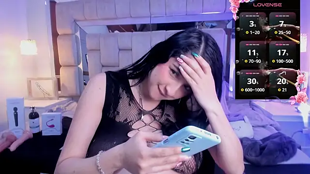 Maitebigboobs webcam