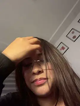 crystal_bunny7 webcam