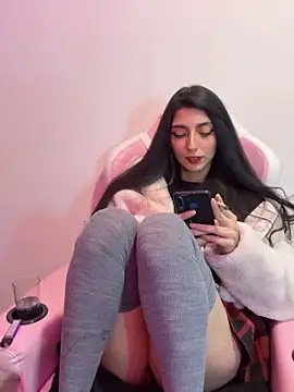 Felicia_smok3 webcam