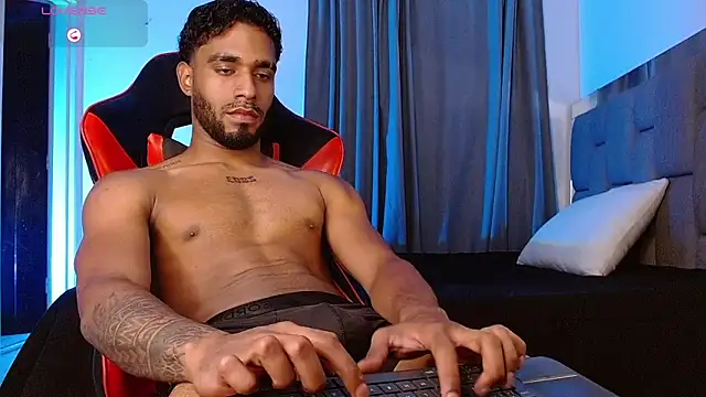 Christian_thor live sex cam