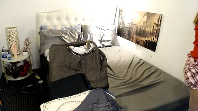 NinaDOM4CUM webcam