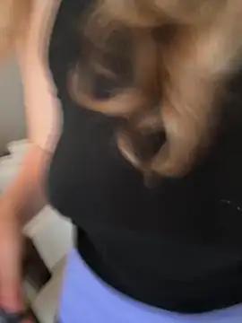 Sarahhh_xxx webcam