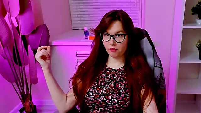 CarolGiggly webcam