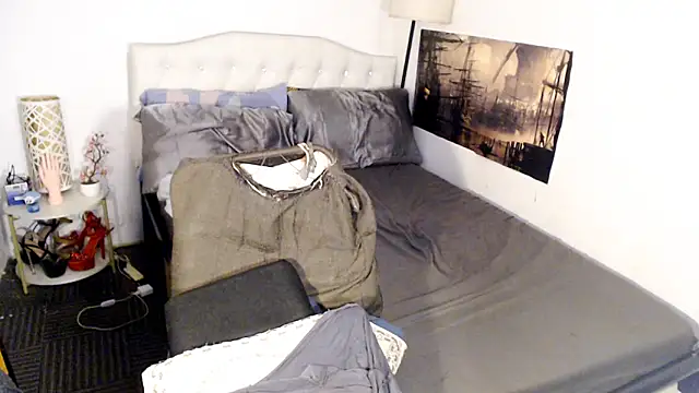 NinaDOM4CUM webcam