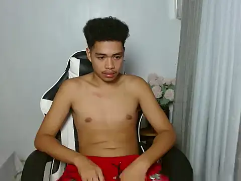 curlyasian_njxx webcam