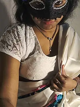 DIRTYSECRET_QUEEN_07 webcam