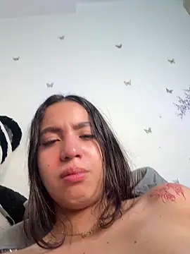 IamSteph13 webcam