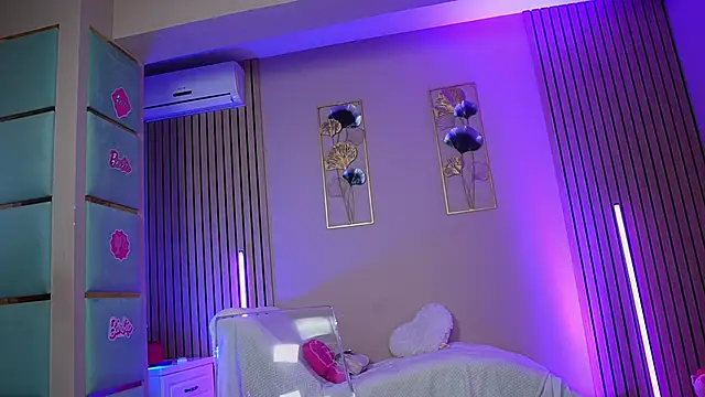 SabrinaJade webcam