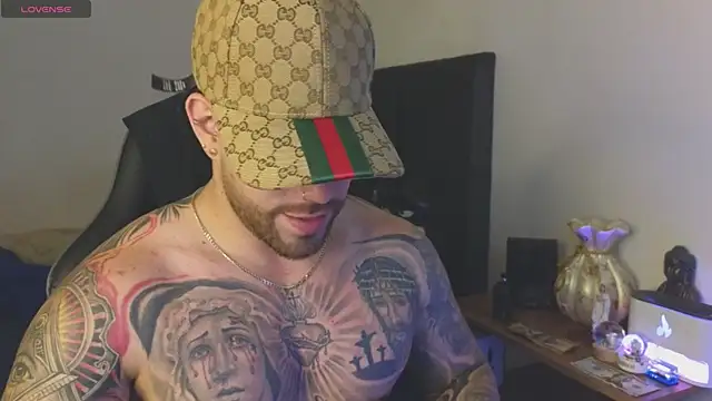 Ades_Lowe webcam