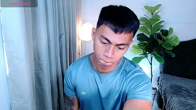 PinooyMilker webcam