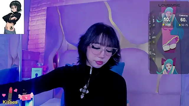 NaniiSisy webcam