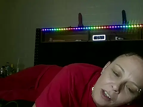 QUEEN_OF_MEN webcam
