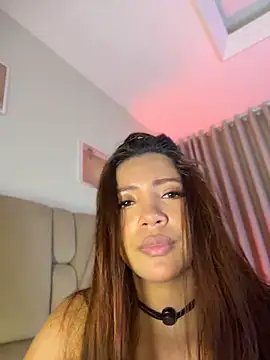 Pushaina__1 webcam