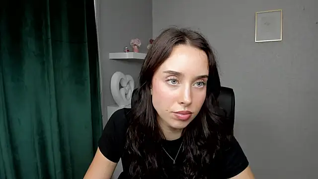AdeleSolo webcam