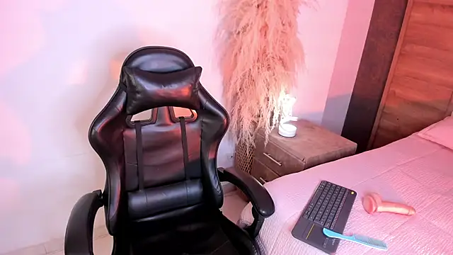 CristineRain webcam