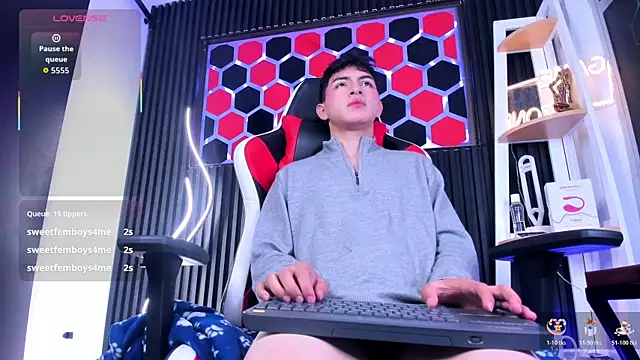Cristopher_Wild webcam