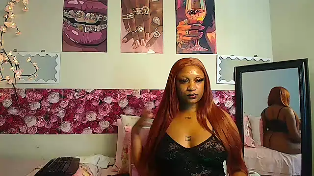 EnchantingLisa webcam