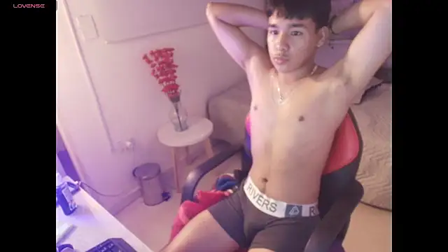 noa_hot69 webcam