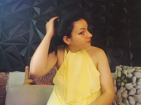 NaughtyRose1 webcam