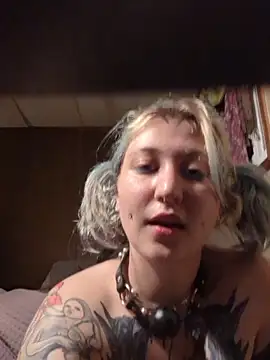 givingthe411 webcam