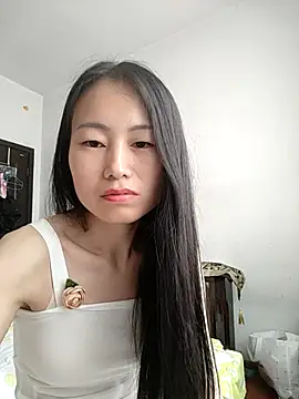 Reiko512 webcam