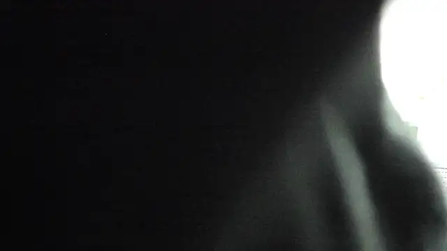 LilyBlondee webcam